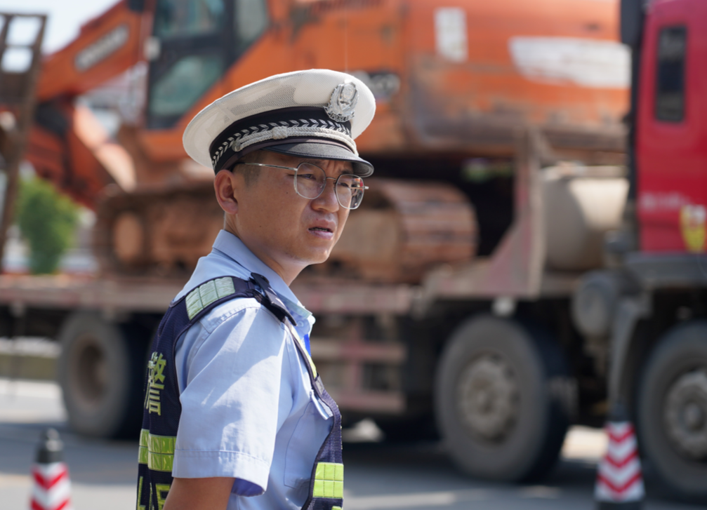 高温下的坚守！致敬高考一线守护者