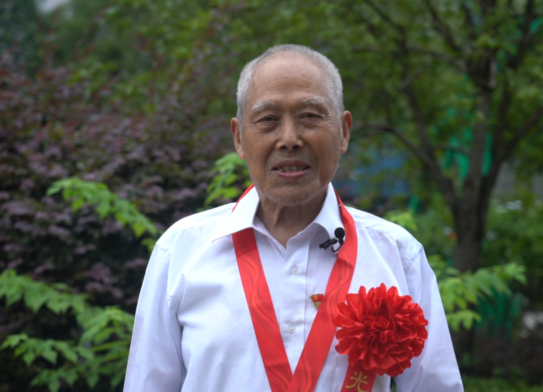 视频|91岁高龄老党员桑大和寄语青年党员
