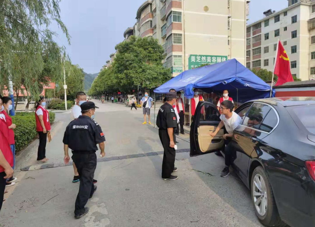 中方：党员志愿服务队 奋战防疫第一线