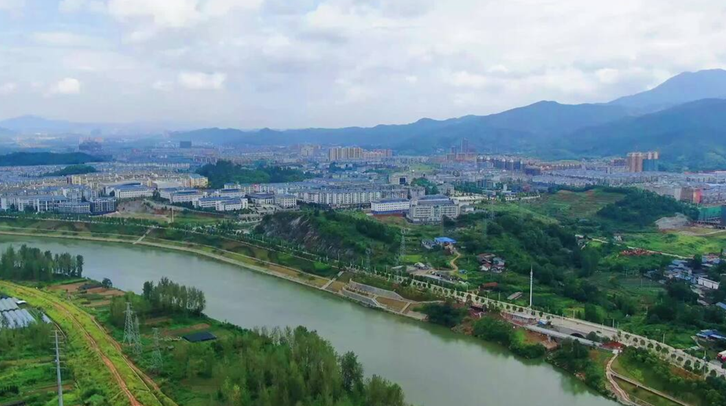 一镜到底带你俯瞰荆坪古村