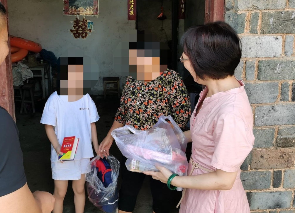 县委网信办：点亮微心愿 帮困暖人心
