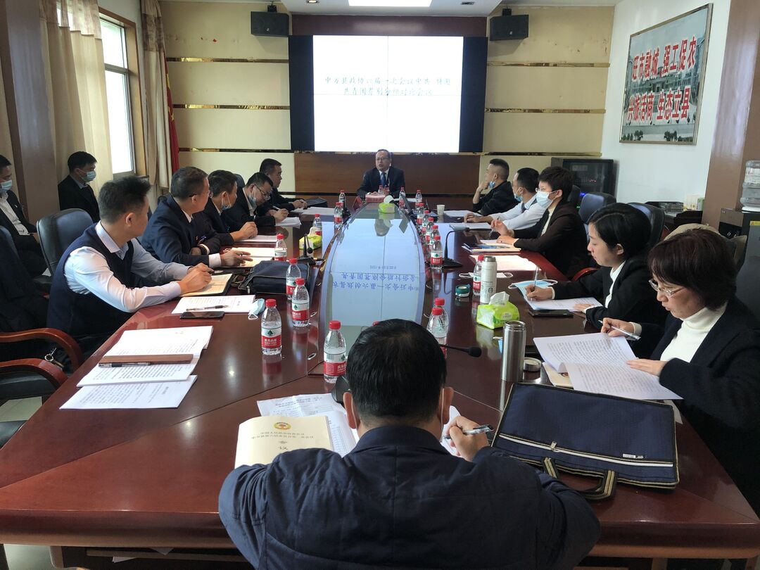 两会报道|政协委员分组讨论县政府工作报告 向付和等参加