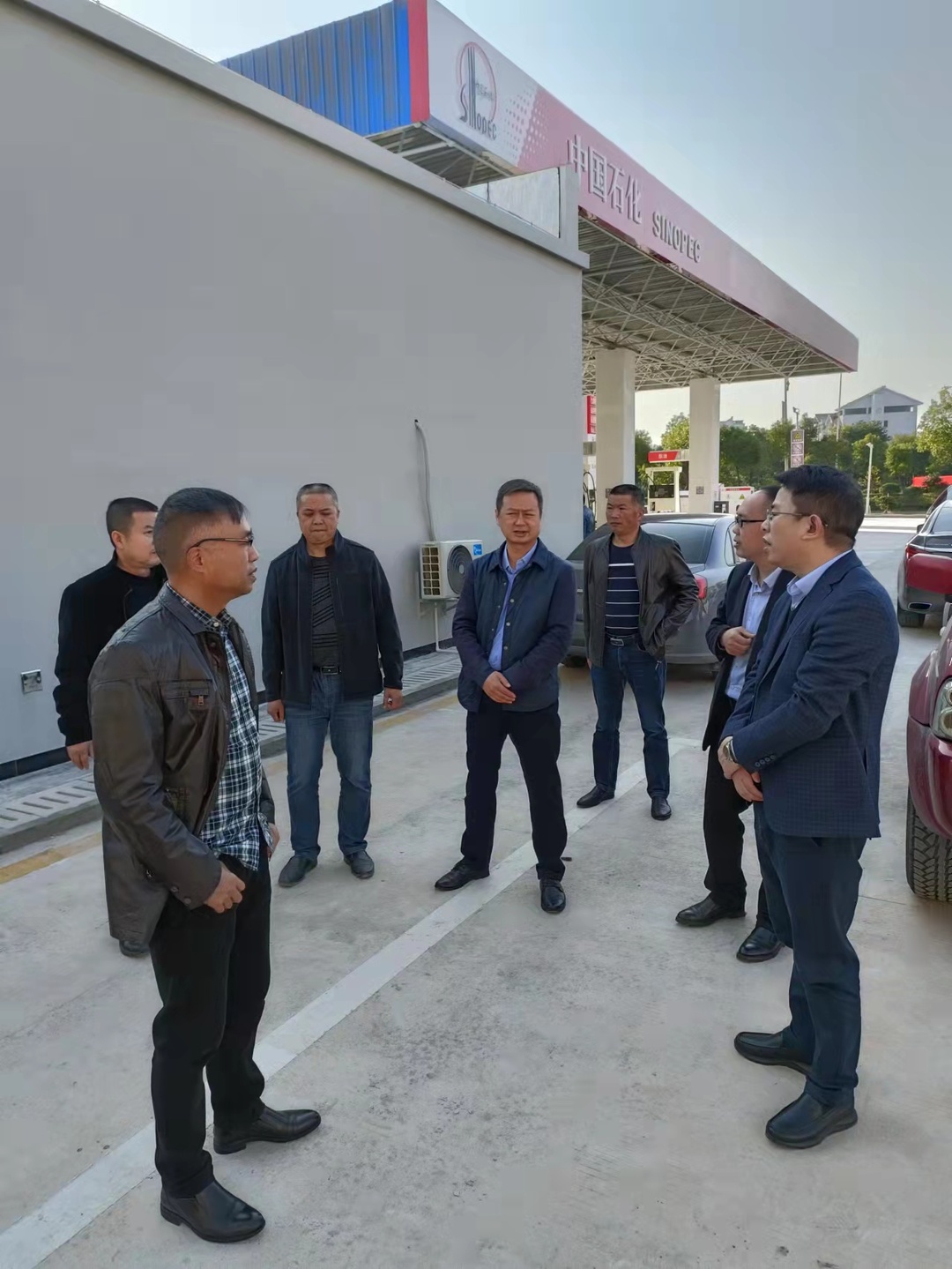 县应急局开展“安全生产百日大会战” 危化行业专项执法检查