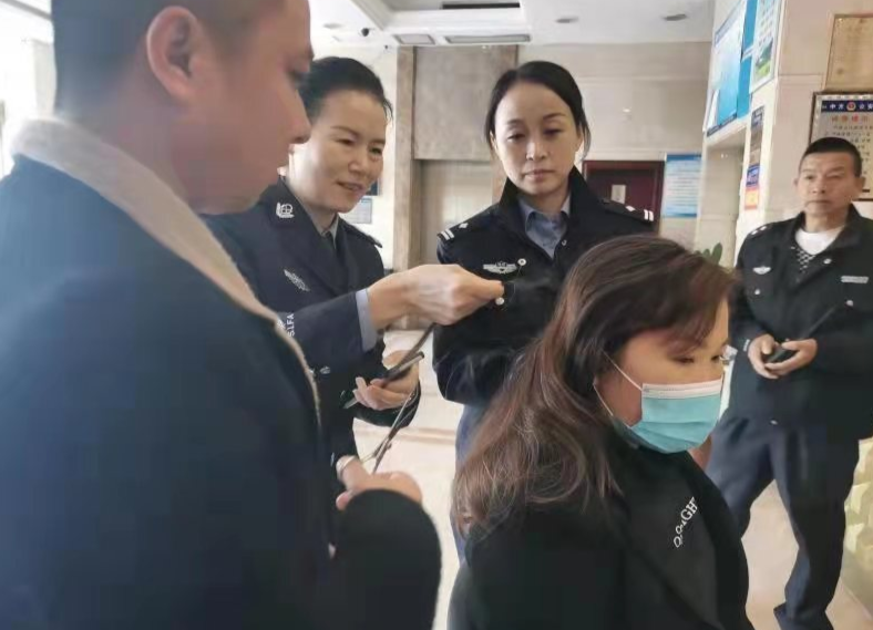 中方：开展娱乐场所禁毒宣传及从业人员毛发抽检活动