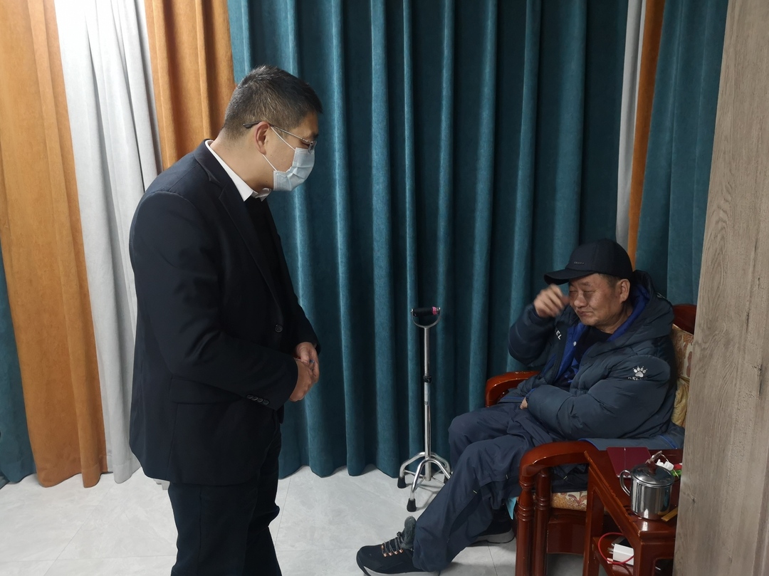 中方“清廉家访”访出好家风