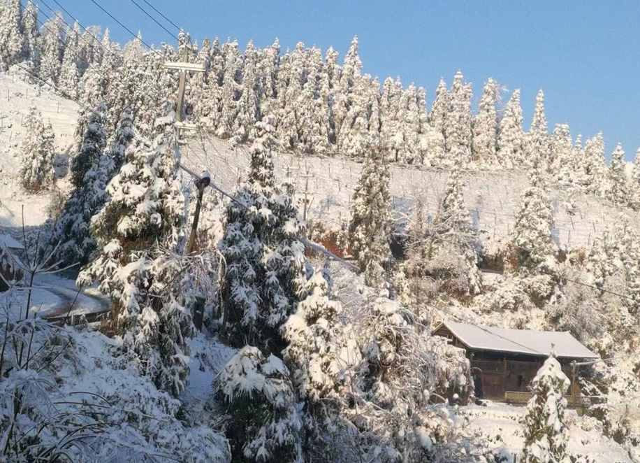 蒿吉坪冰雪美景如画 美醉了