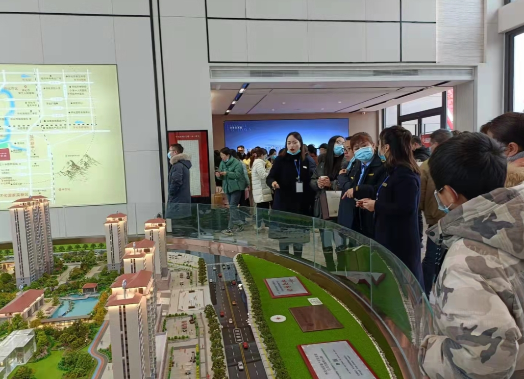 中方：房交会优惠促销享不停 人气持续升温