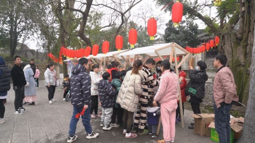 荆坪古村 帝师故里 “文虎”闹元宵