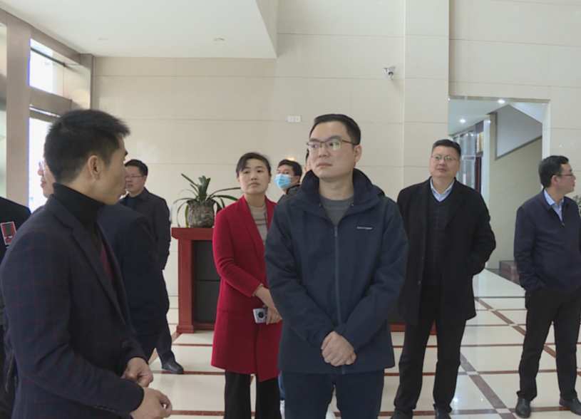 胡杰调研“五好”园区建设