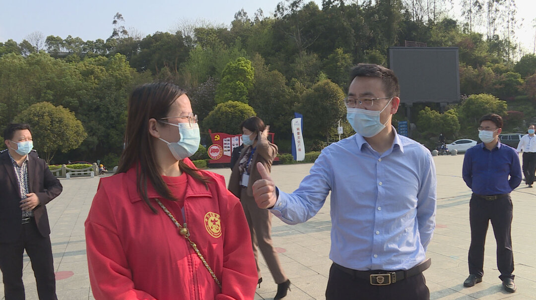 视频|张家铣为疫情防控一线志愿者点赞！