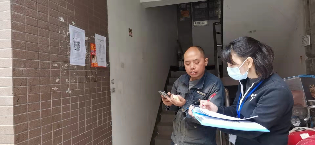 县财政局：强化疫情防控 组织步行街小区居民开展核酸检测