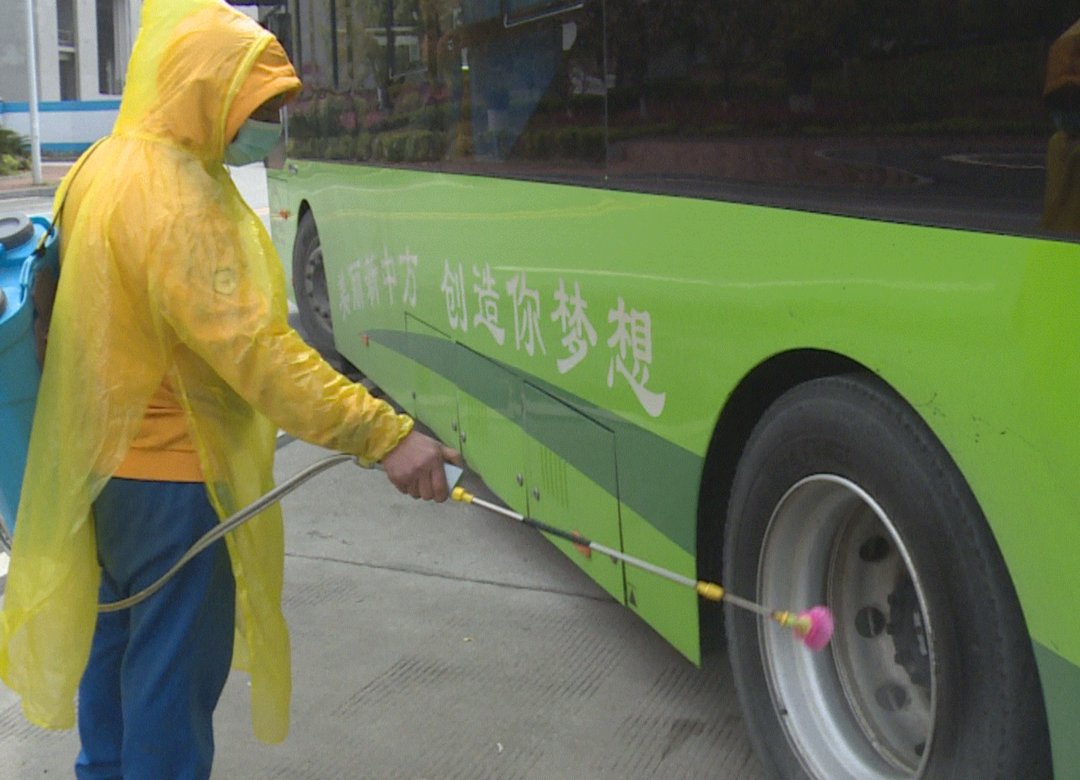 中方：公交一车一消毒 严格执行防控措施