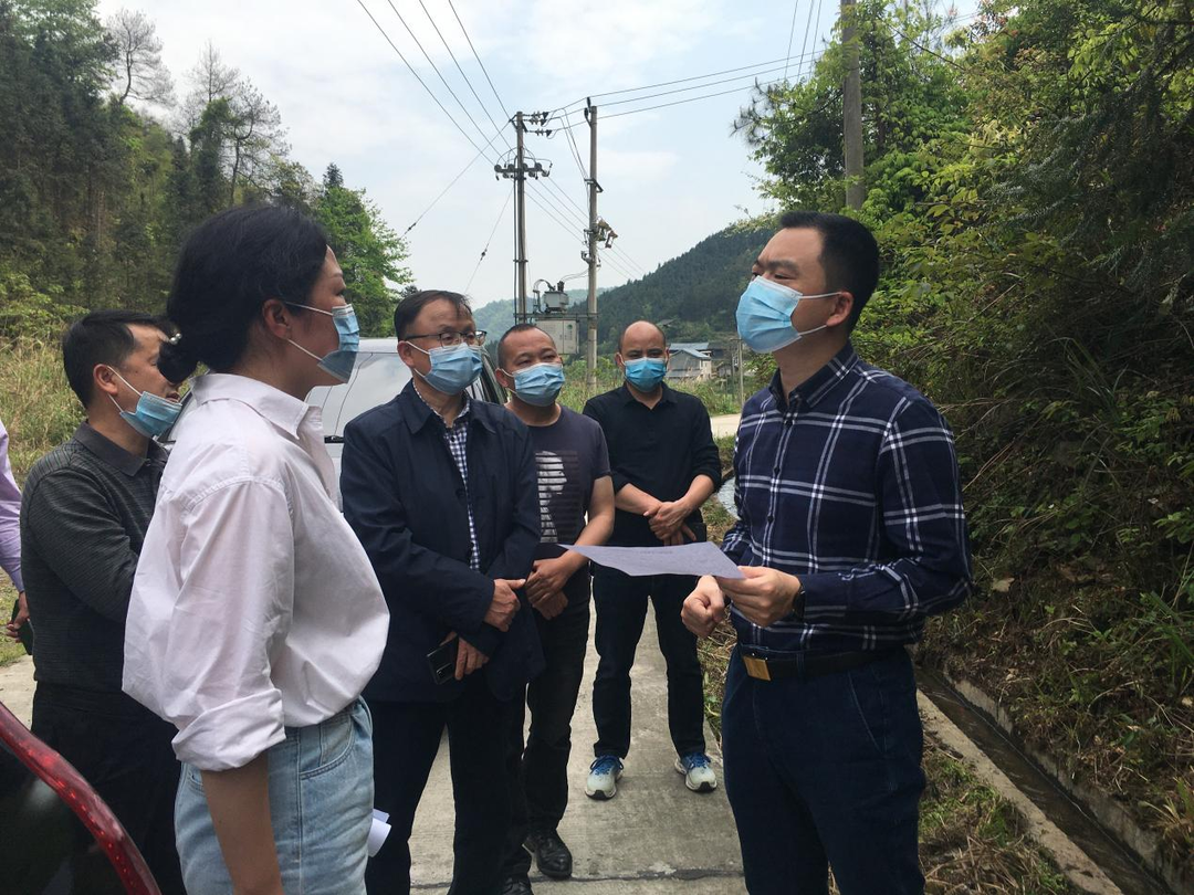 胡杰到新建镇调研安全生产等工作
