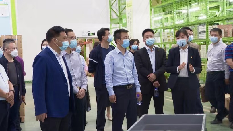 张家铣率队赴怀仁健康产业集团开展考察洽谈