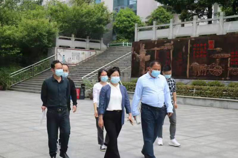 石径霞到中兴学校督导安全工作