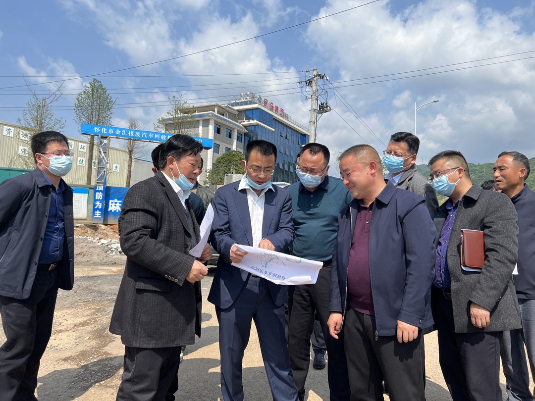 张家铣现场调度县城基础设施补短板项目
