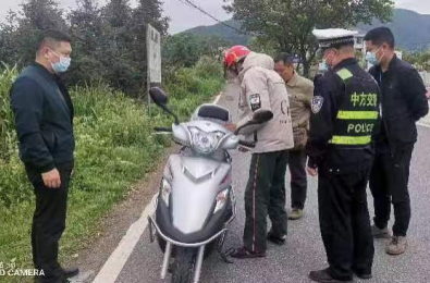 铜湾镇持续开展交通顽瘴痼疾整治行动