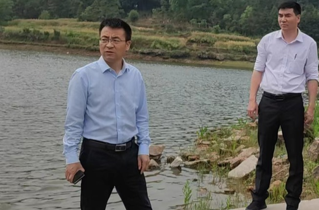 张家铣深入泸阳镇检查督导水库安全防汛度汛工作