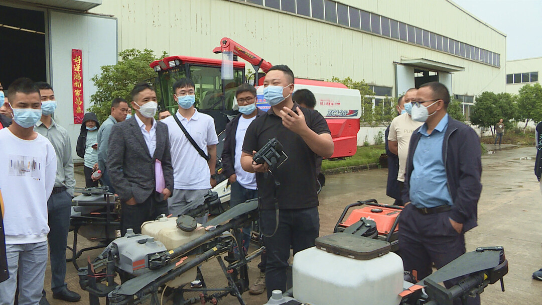 湖南省植保无人机操控培训在中方县开展