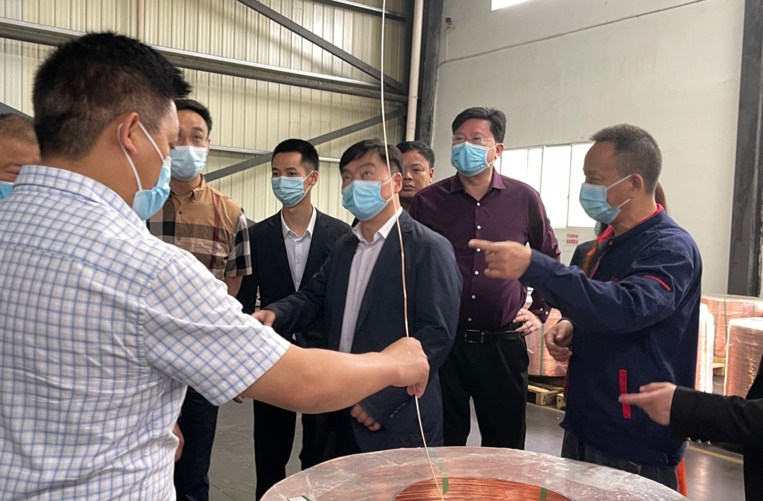 李如清一行到中方县进行商务考察