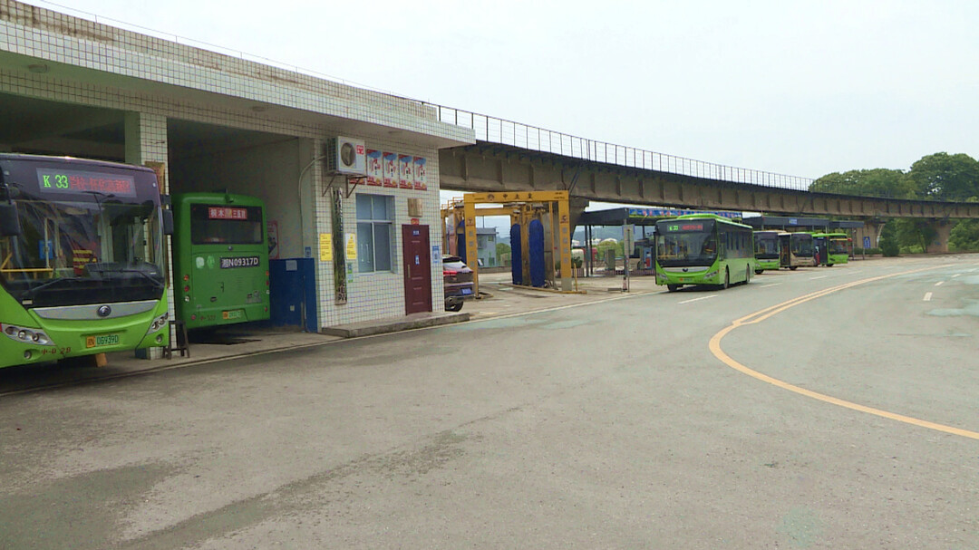 助力高考  中方县公交进行考前全面“体检”