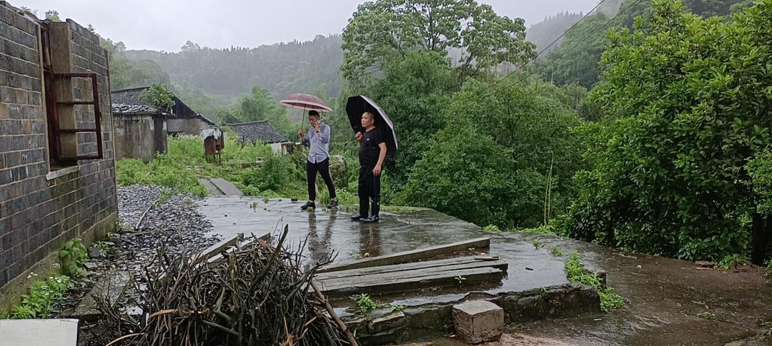 花桥镇：风雨见初心 全力筑牢汛期安全防线
