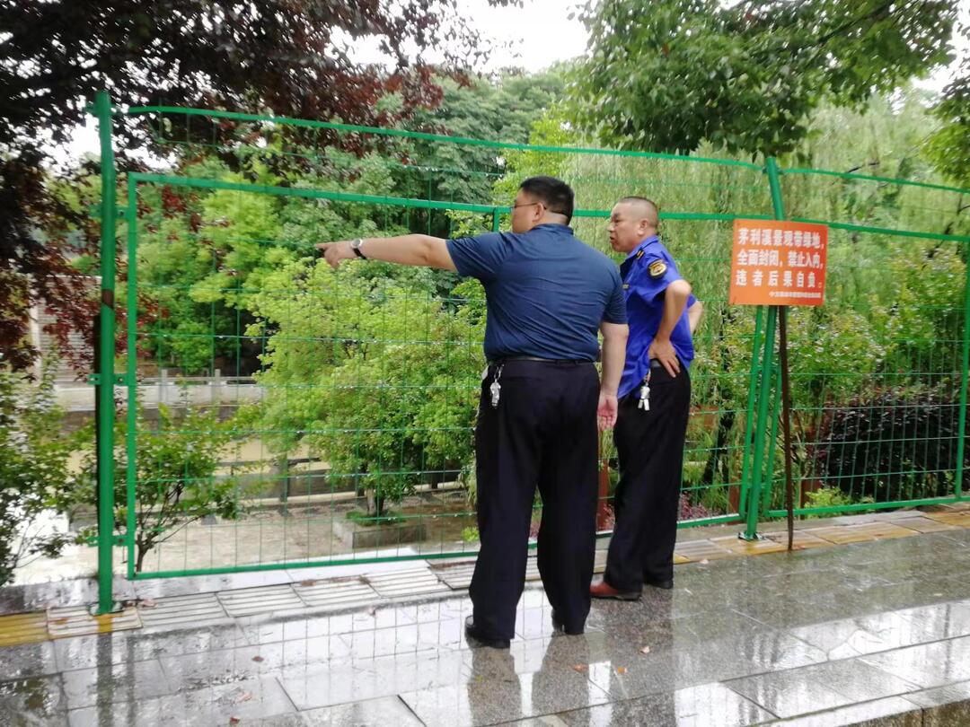 迎战强降雨 合力保安澜|县城管执法局积极巡查排险 全力做好防汛工作