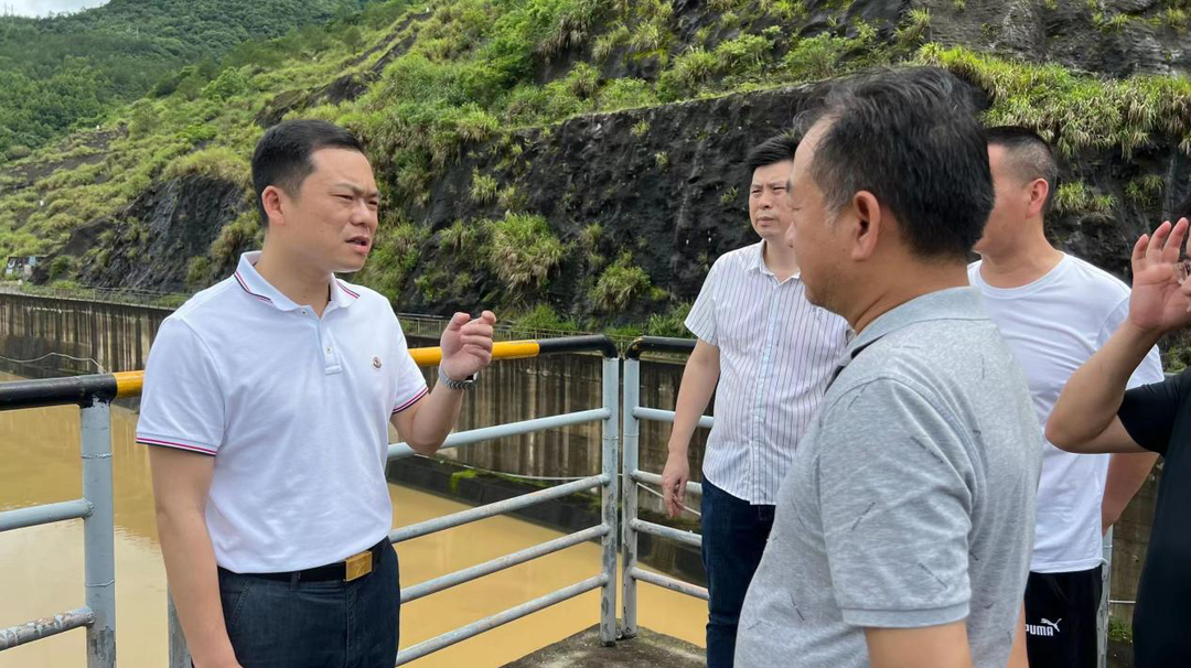 胡杰督导乡镇防汛安全工作