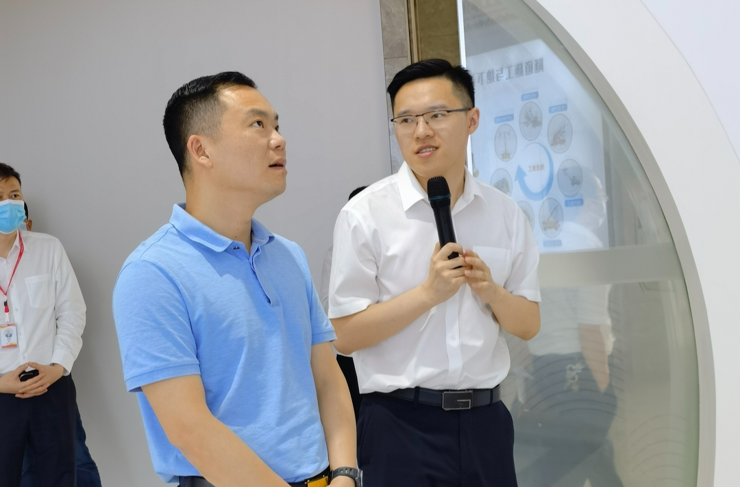 胡杰赴湖南五新隧道智能装备股份有限公司开展上门招商活动