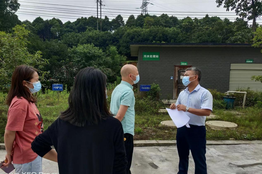 中方县开展医疗机构生态环境风险隐患“利剑”行动