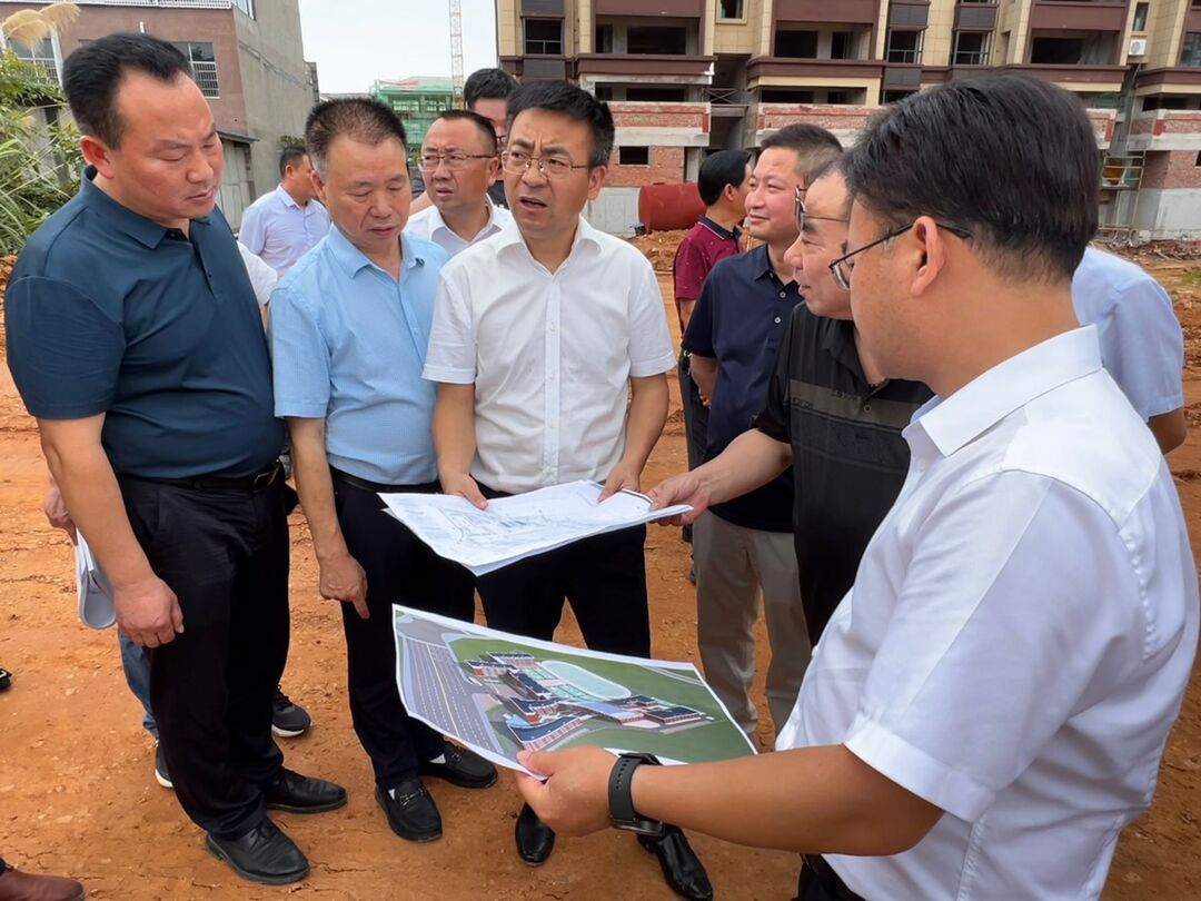 张家铣专题调度“三校五园”项目建设