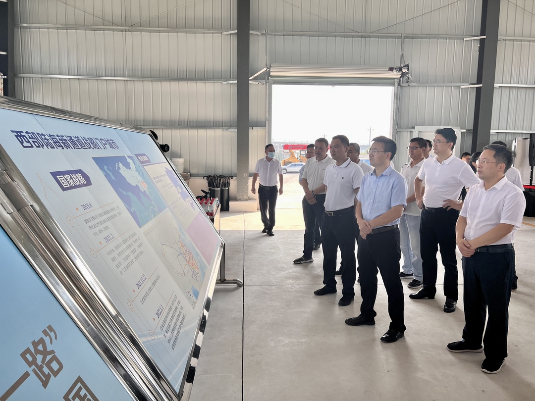 张家铣、胡杰带队到怀化经开区开展考察学习活动