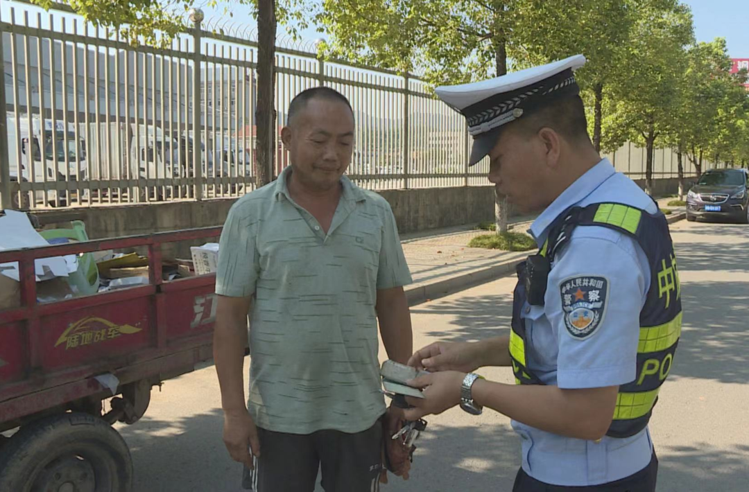 中方：持续开展联合执法行动 切实推进交通问题顽瘴痼疾整治
