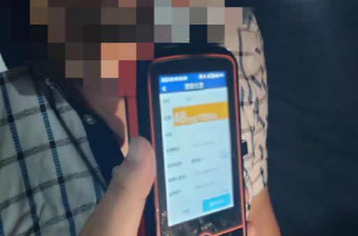 中方交警查获一起酒后驾驶机动车的违法行为