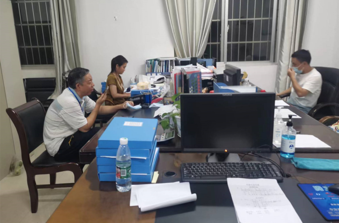 奋力抓住时间的“奔跑者”  ——中方县疫情防控医疗救治组工作纪实