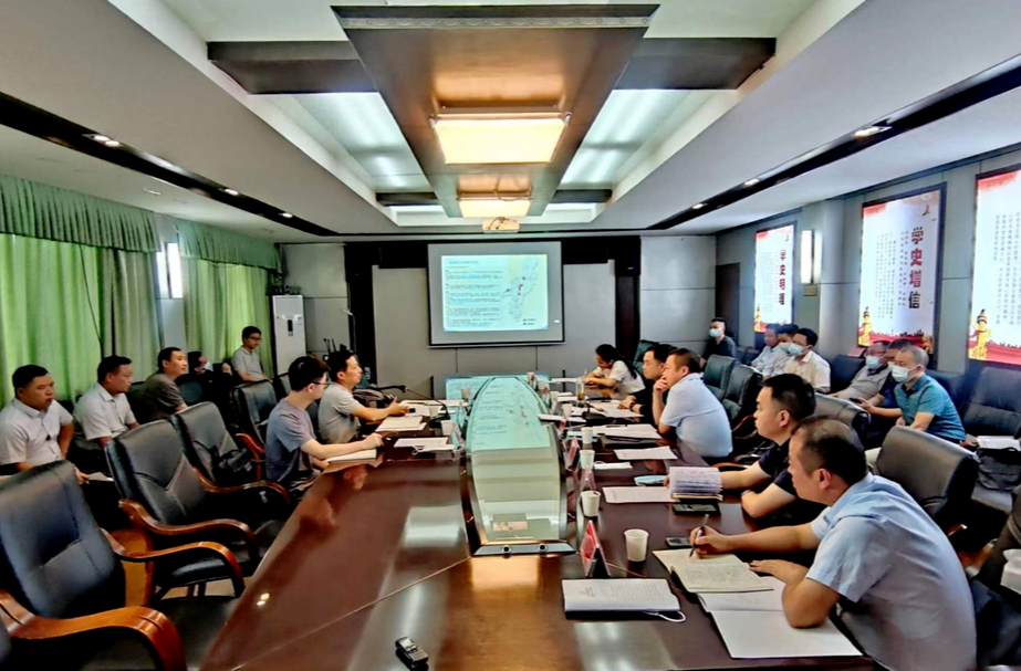 湖南大学刘梦麒一行到中方县考察调研中方临港产业园建设