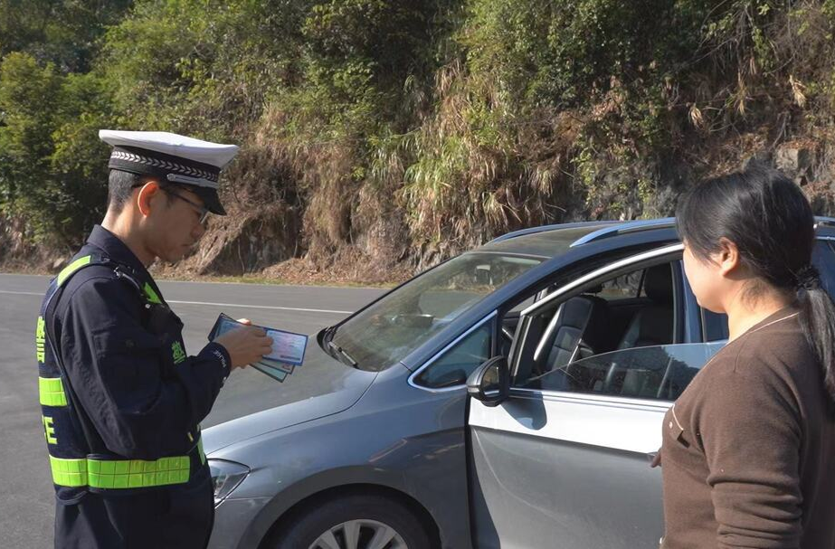 中方交警：持续开展交通问题顽瘴痼疾集中整治行动