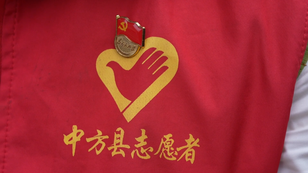 视频|中方：12·5志愿者日 感谢默默坚守的“志愿红”