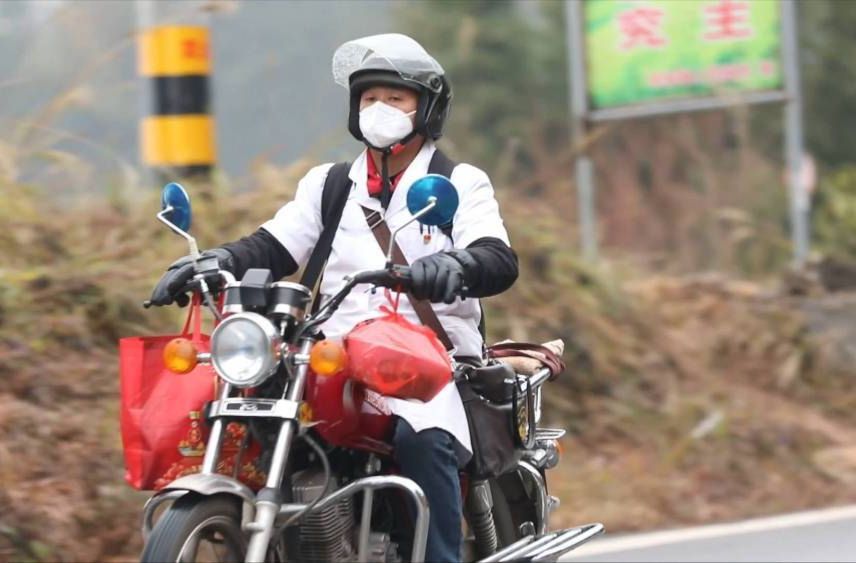 新华全媒+｜村医杨永贵：中西医结合守护乡邻健康