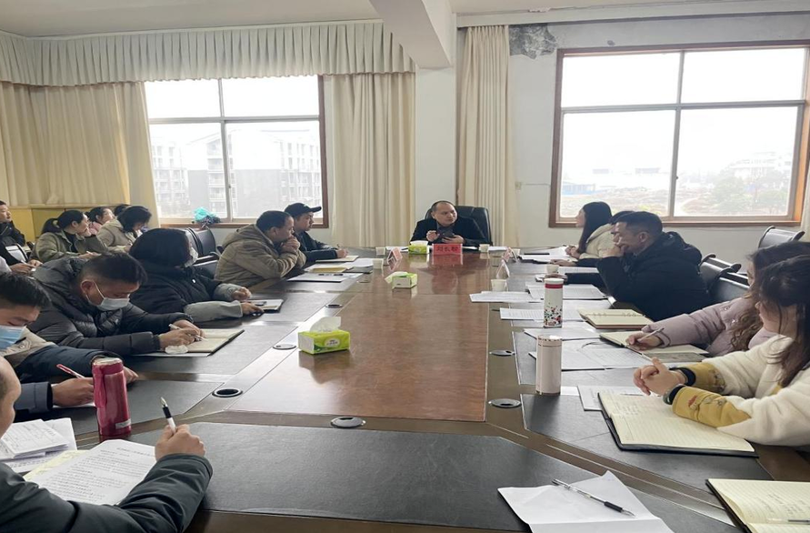 县领导调研指导民政工作