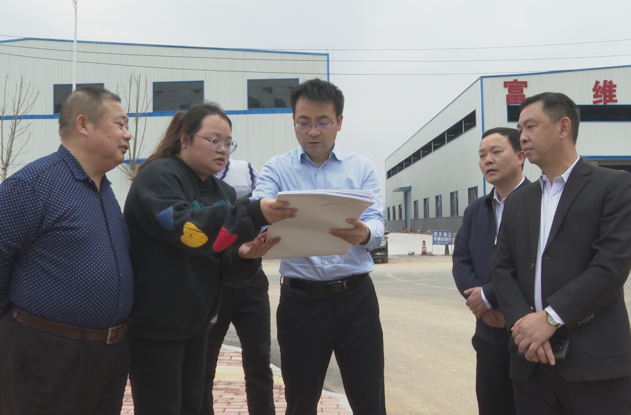 张家铣调研重点项目建设及乡村振兴工作