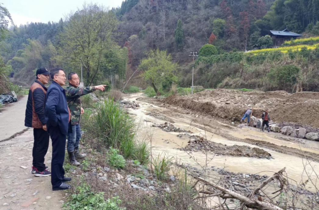 中方：做实专项巡察 护航乡村振兴