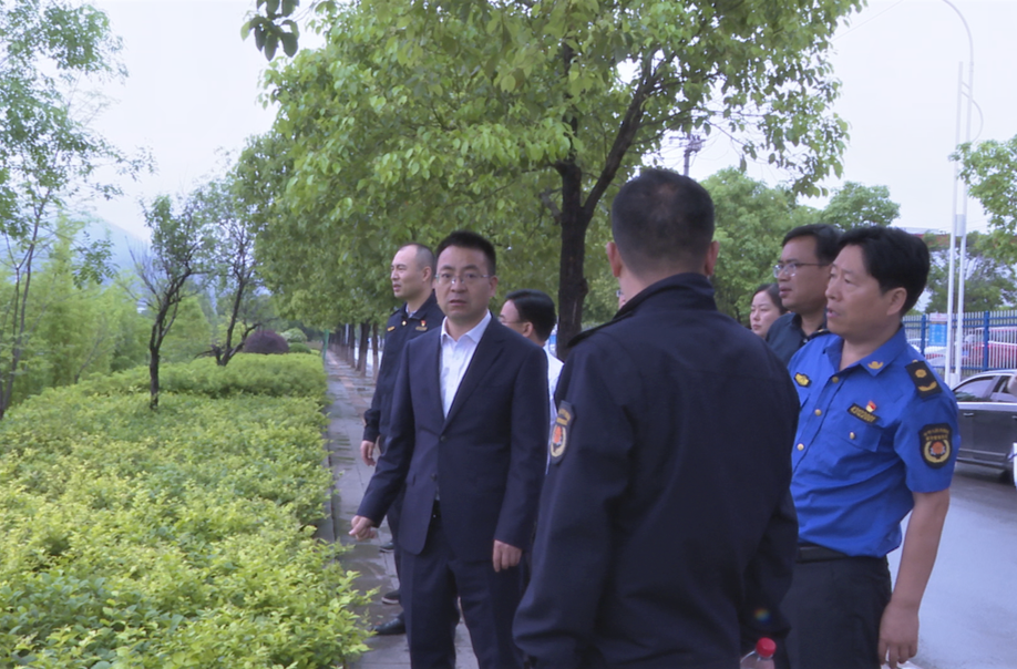 张家铣专题调度城市建设工作