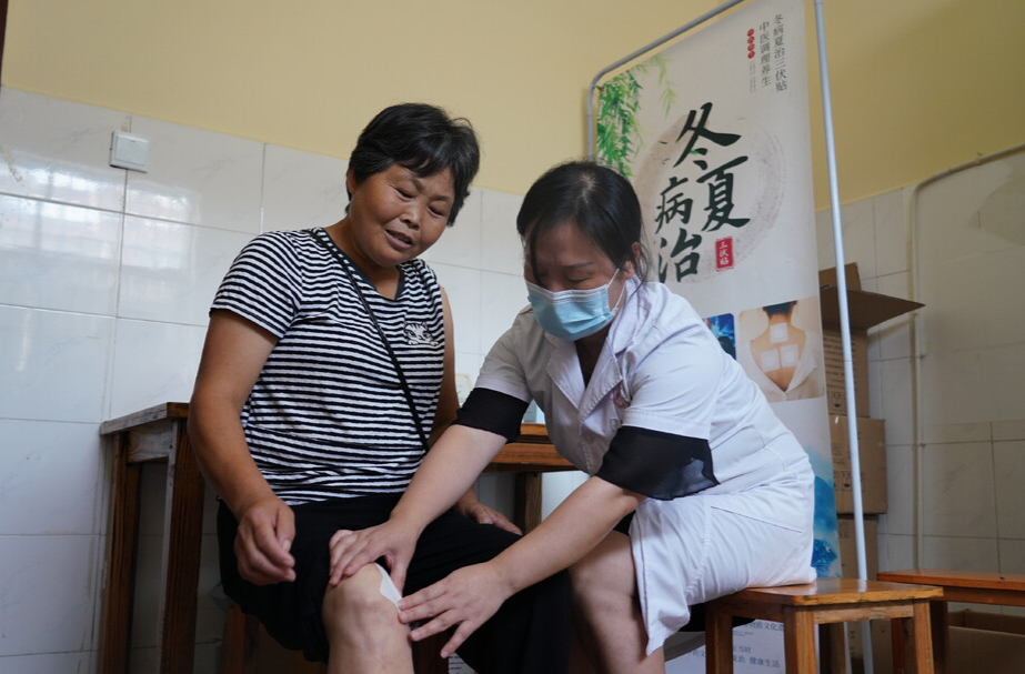 中方：“三伏贴”深受基层群众欢迎
