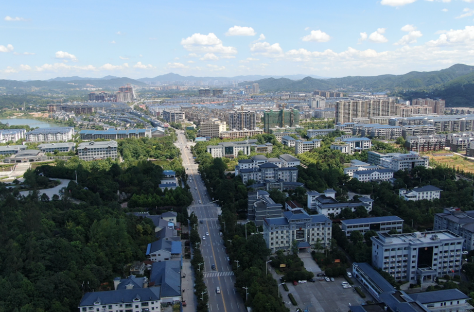 振奋人心鼓干劲——市委六届五次全会精神在中方县干部群众中引发热烈反响