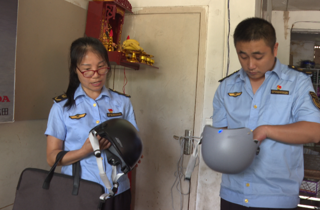 视频|头盔“新国标”实施 中方县市场监督管理局现场检查头盔质量