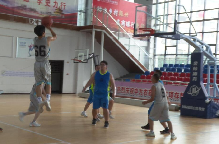 视频|中方县“农商银行杯”庆国庆职工篮球联赛精彩瞬间②