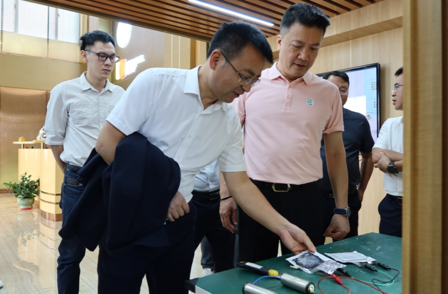 张家铣带队赴广州倬粤电能科技有限公司开展上门招商考察