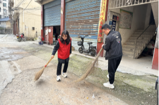 中方县铜湾镇兴隆街社区：青春助力人居环境整治