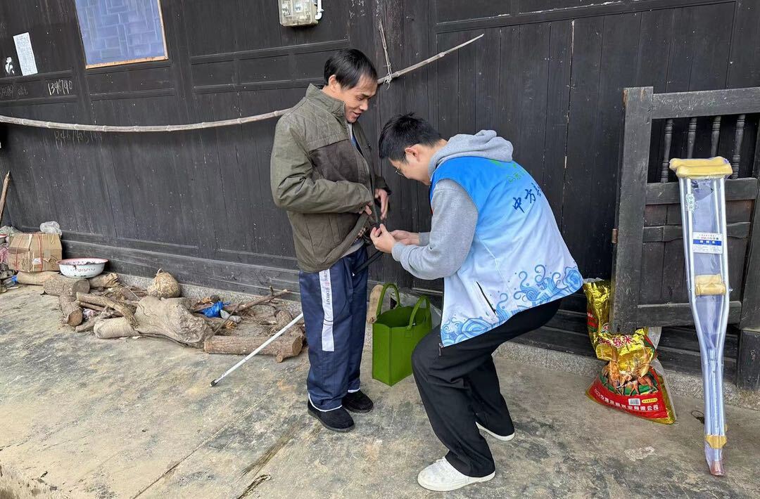 中方县新路河镇社工站：“星星点灯”为基本养老服务对象点亮微心愿